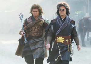 Cung-Le-and-Byron-Mann-in-The-Man-with-the-Iron-Fists-2012-Movie-Image