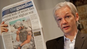 JulianAssange_120761843_620x350